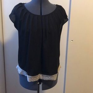 LC Lauren Conrad Pleated Top with Lace | Medium